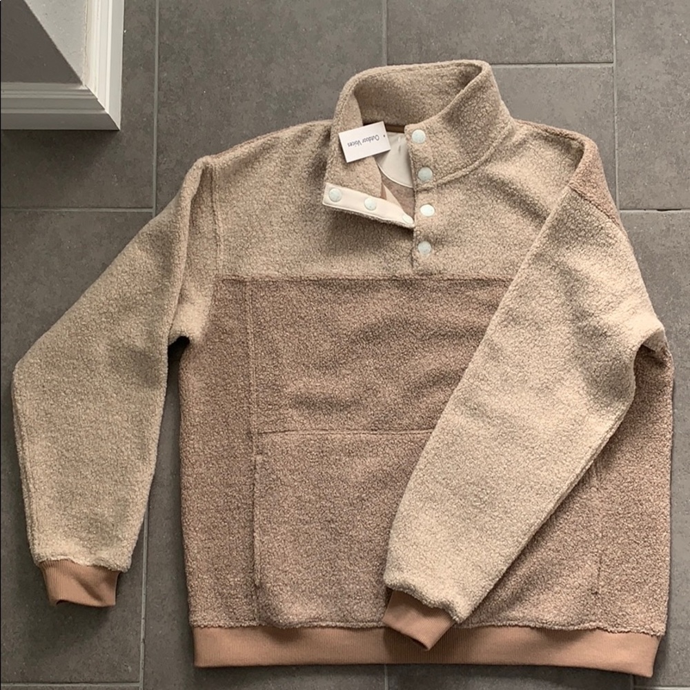 NWT Megafleece Oatmeal Snap up Outdoor Voices OV